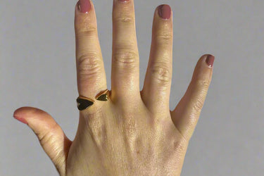 "BLACK SHELL" 18ct Gold Plated Stacking Ring - Couple Jewels